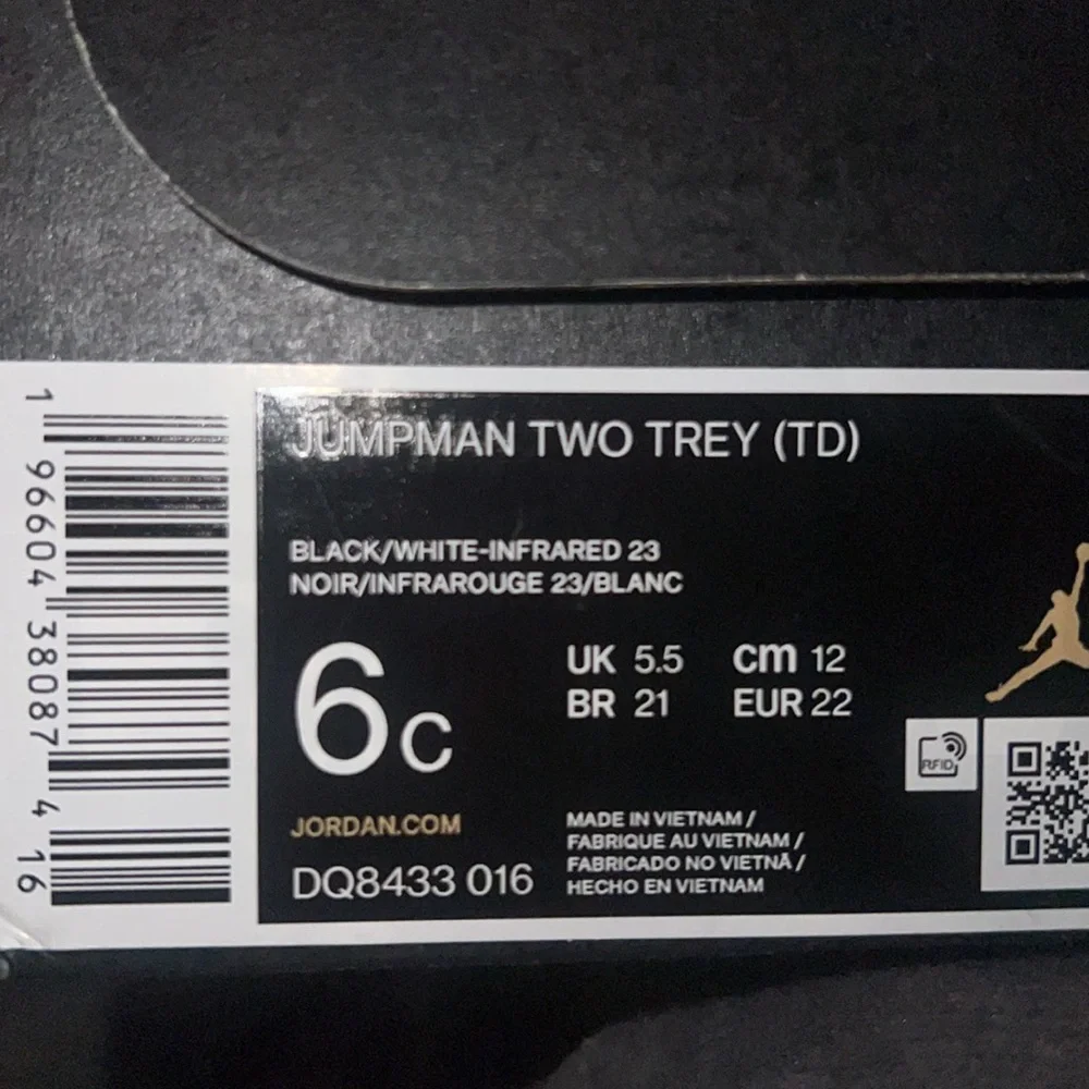 Jordan Jumpman Two Trey 